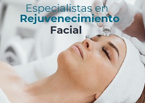 a professional esthetician uses the rf lifting pro 2024 10 17 23 12 23 utc encogido